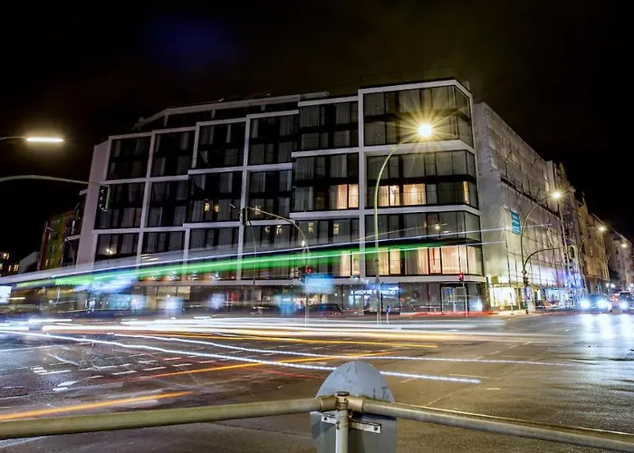 Aeronaut Service Apartments Powered By Pearl 1